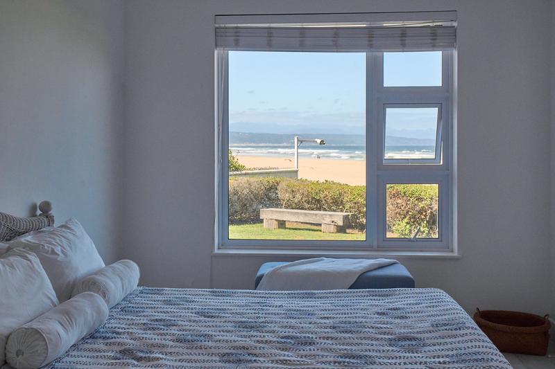 7 Bedroom Property for Sale in Lookout Beach Western Cape